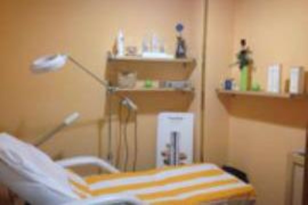 Venus Peluqueros , San Isidro, Madrid