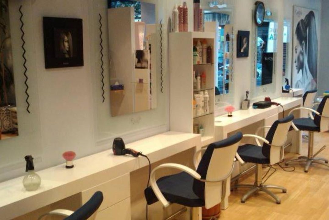 Kamm, Pueblo Nuevo, Madrid