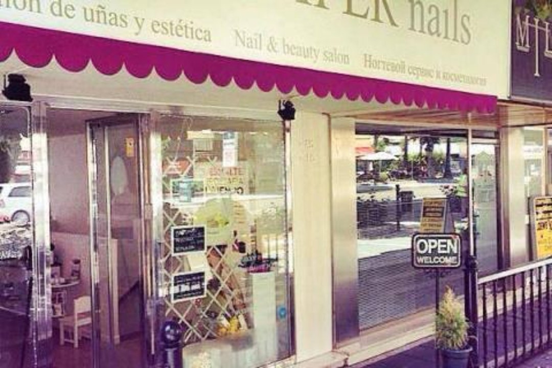 Pamper Nails, Marbella