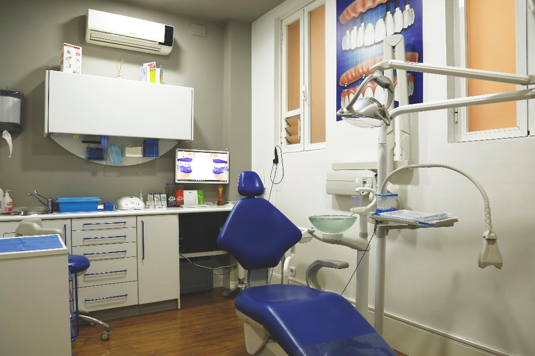 Clinic White, Ventas, Madrid