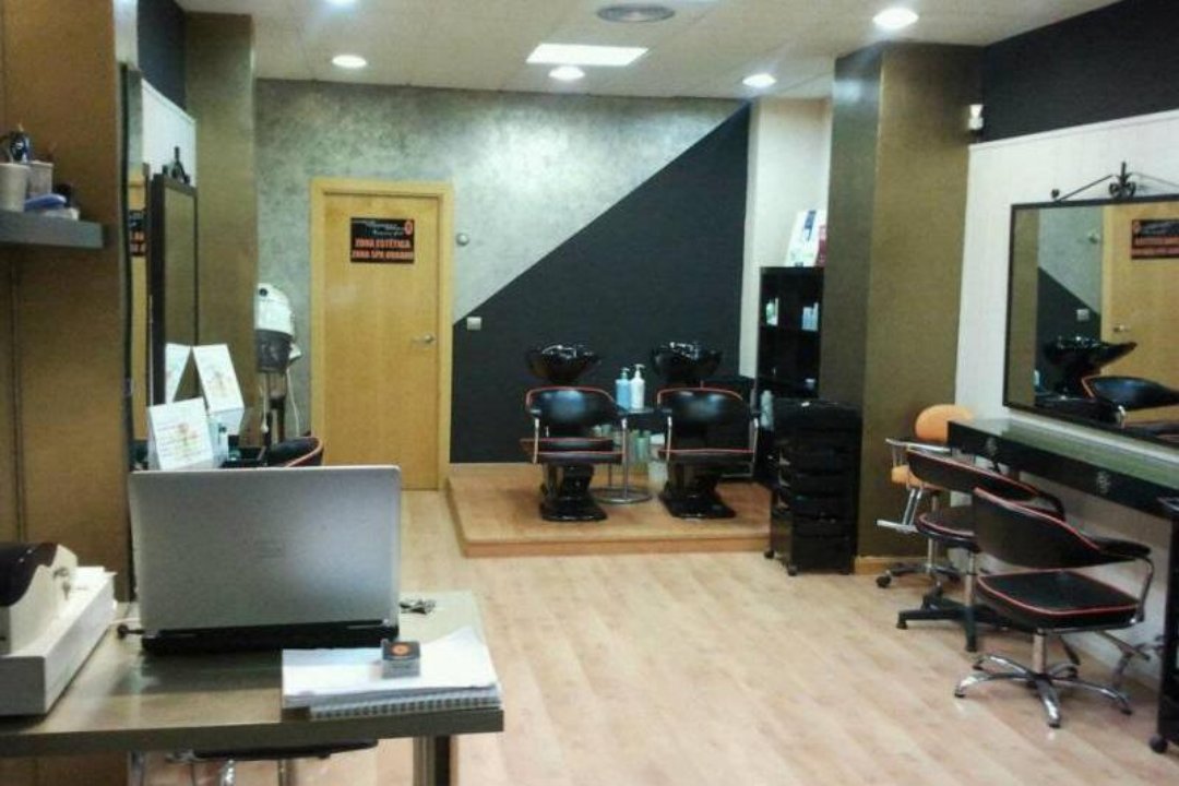 Tamara Cal Peluqueria, Figares, Granada