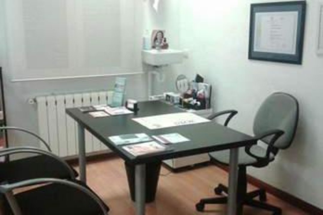 Dra. Ovalles , Pinar de Chamartín, Madrid