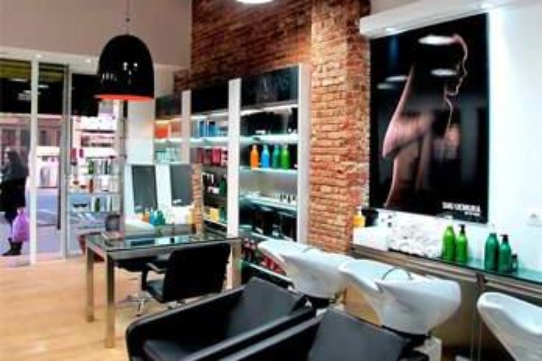 Virgola Milano Blow, Dreta de l'Eixample, Barcelona