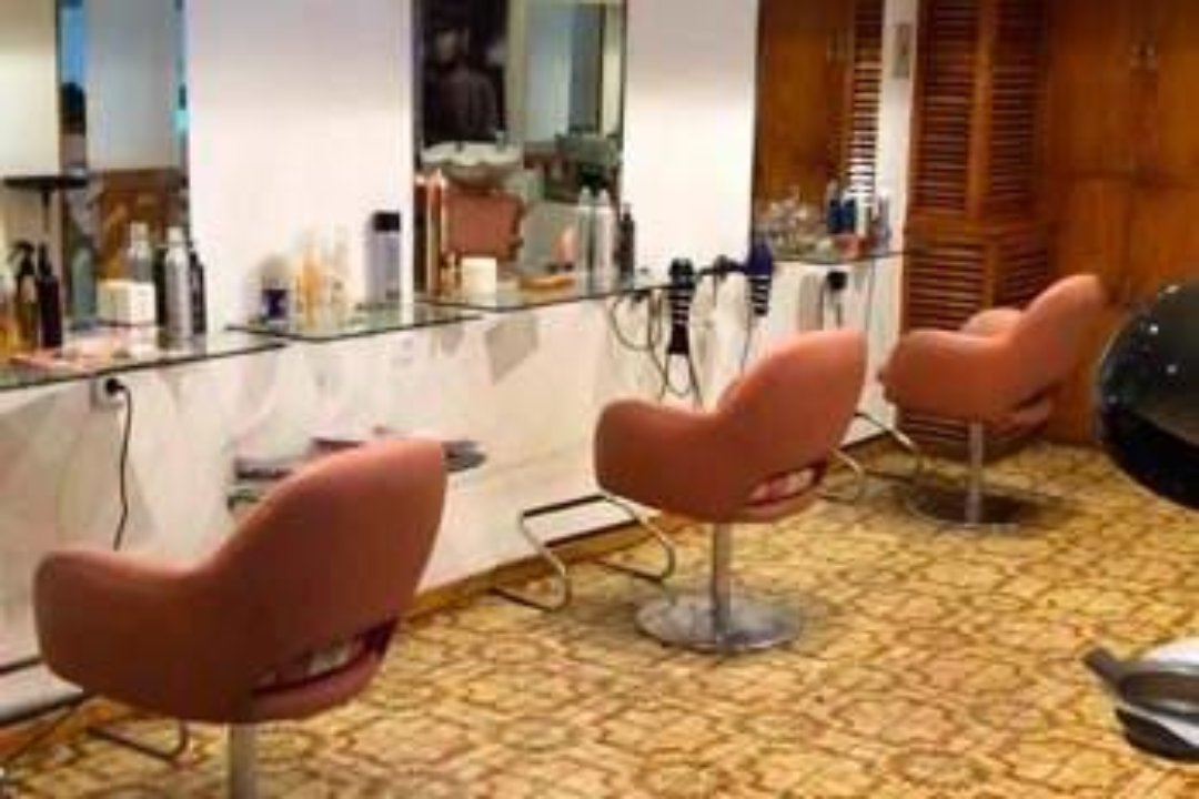 Instituto de Belleza Feli, Manzanares, Madrid