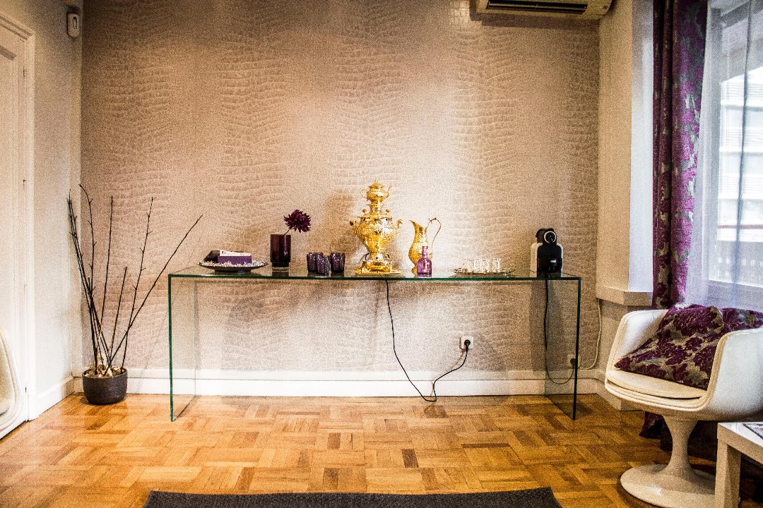 Beyourself, Cuatro Caminos, Madrid