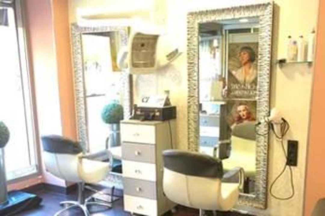 Gloss Peluqueros y Belleza, Hospital, Valladolid