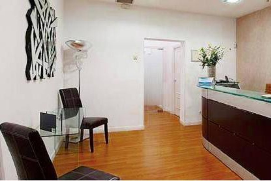 Gloria Santomauro, Sol, Madrid