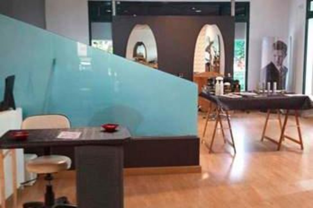 Las Artes Estilistas Peluquería, Ciutat de les Arts i les Ciències, Valencia
