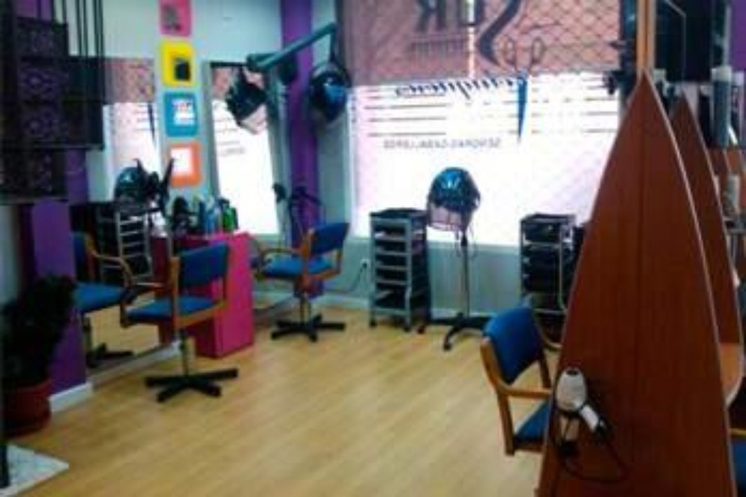 Sur Peluqueros, San Pablo - Santa Justa, Sevilla