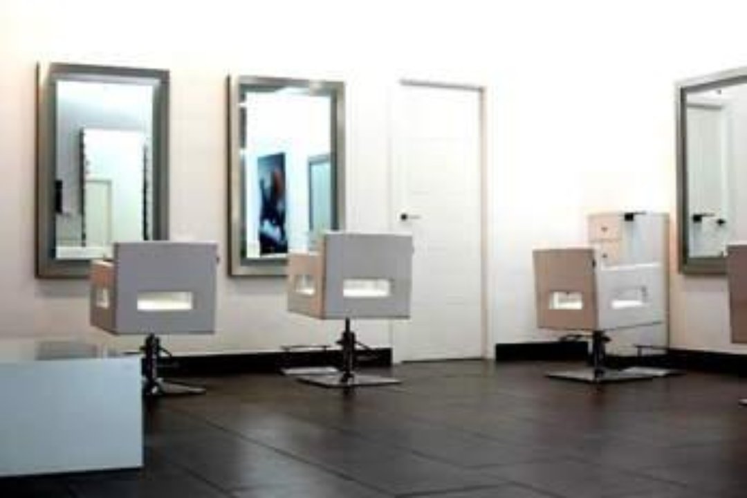 José Téllez Peluqueros, Mestalla, Valencia