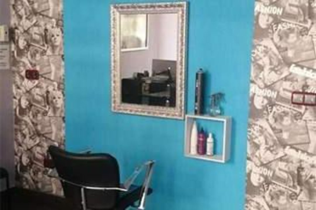 My Glu Peluquería y Estética, La Almozara, Zaragoza