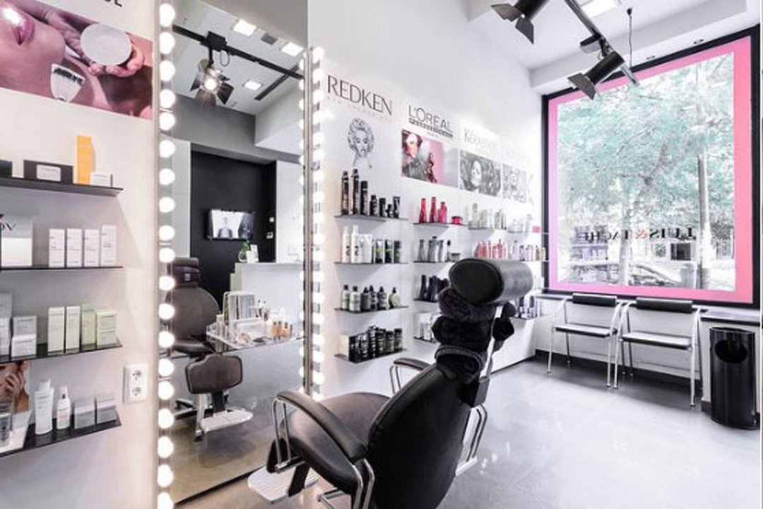 Luis y Tachi, Lista, Madrid