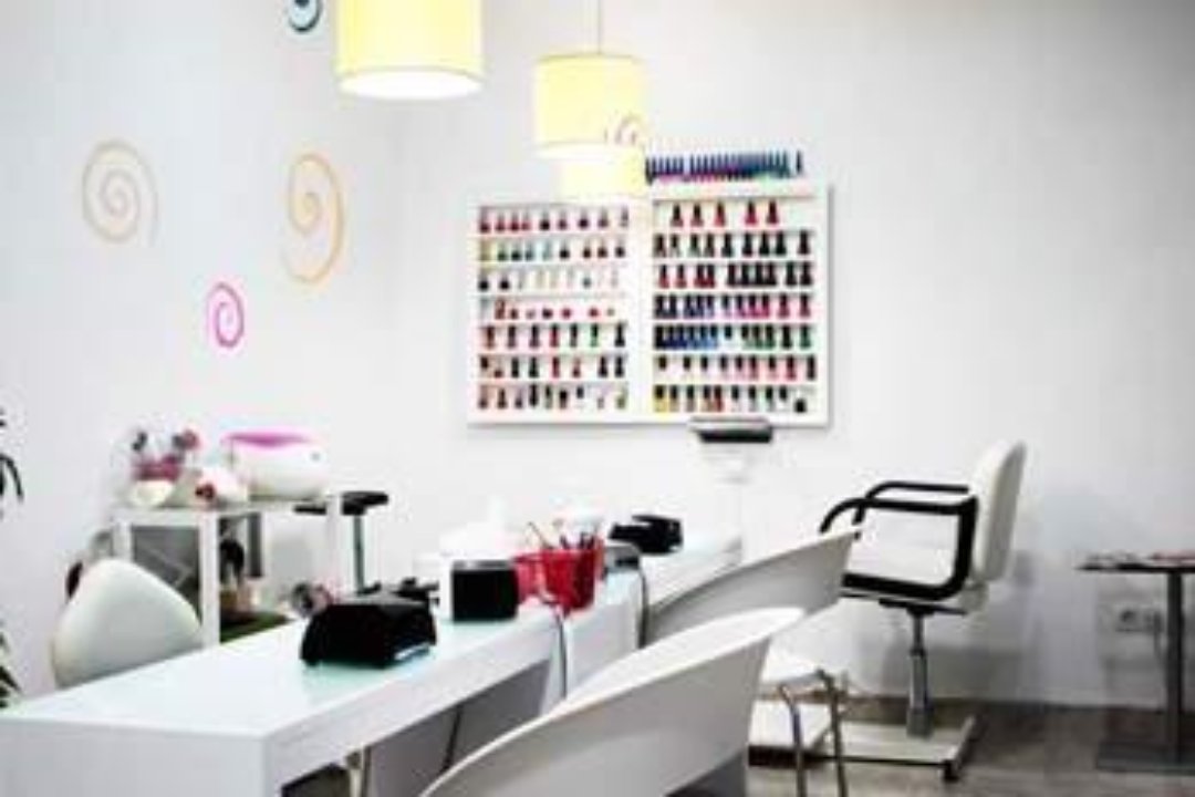 Mary Centro de Uñas, Patraix, Valencia