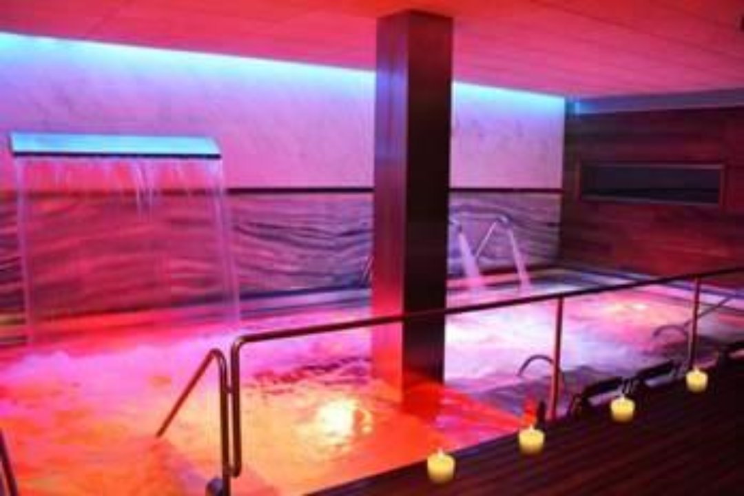 Calm and Luxury, La Petxina, Valencia