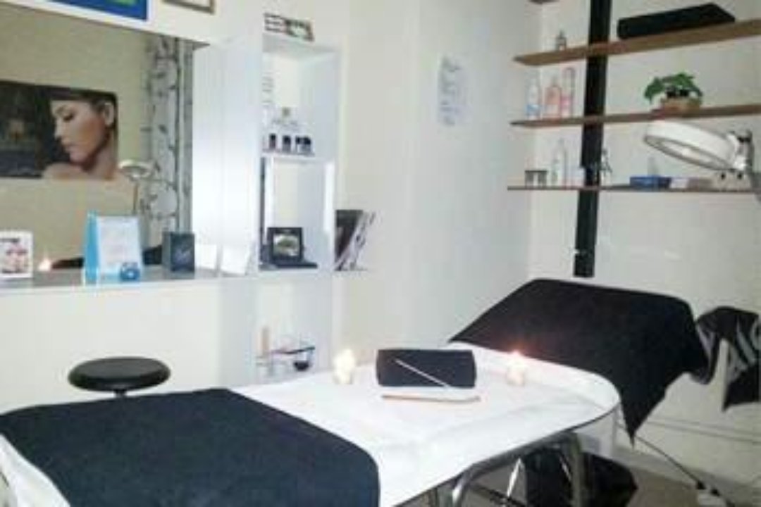 Stylos Estética, Provincia de Sevilla