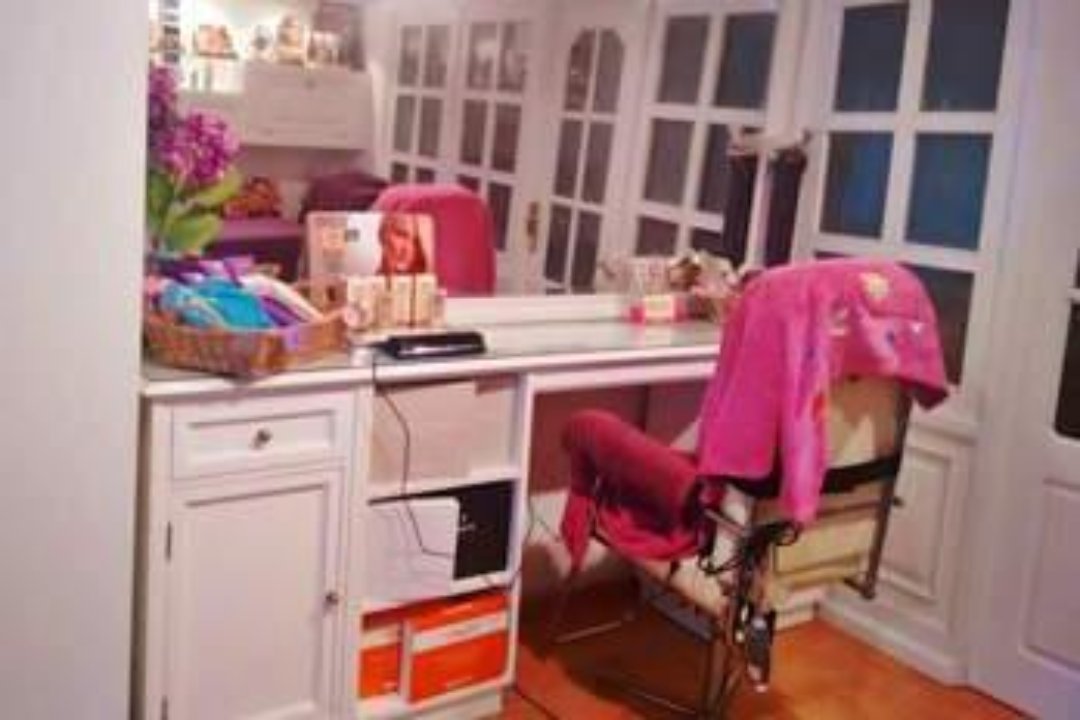 Laura Lorente, Hermandades-La Carrasca, Sevilla