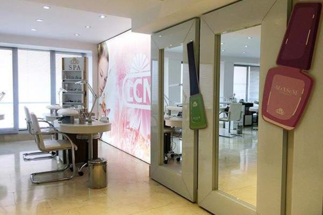 MaXSuM Space, Hispanoamerica, Madrid