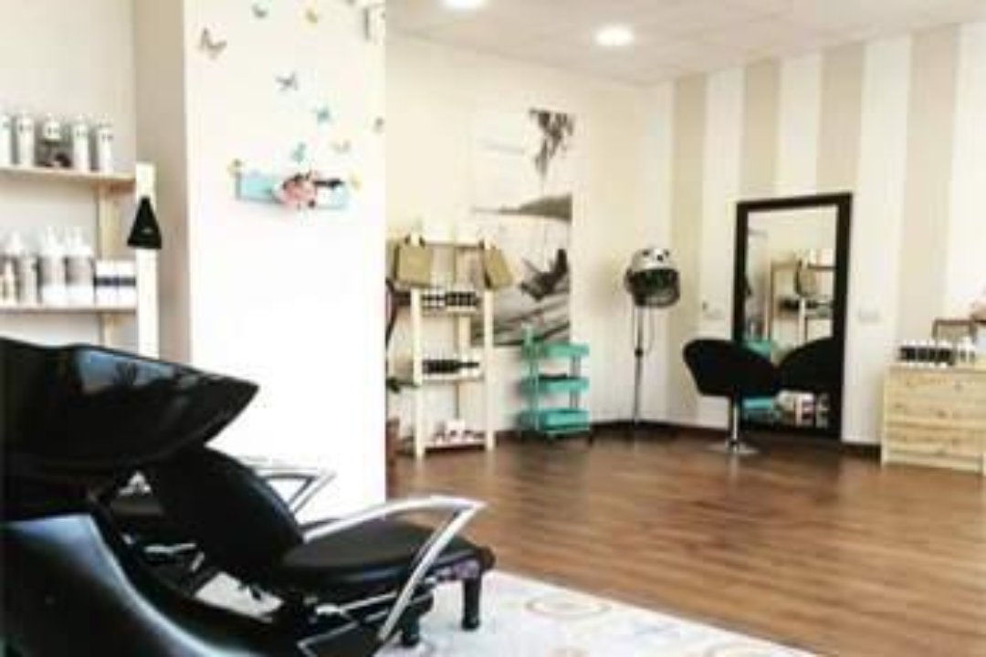 Tres Dahlias Peluquería, Pumarín, Gijón