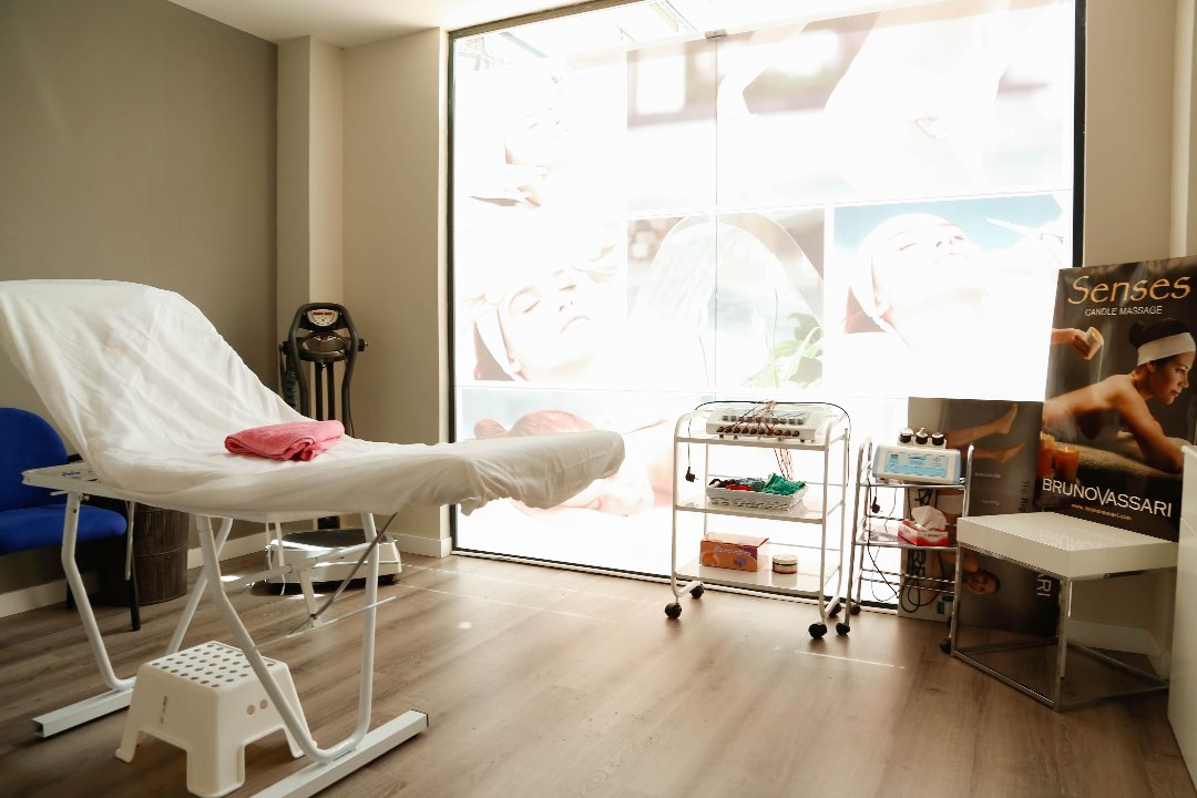 Federica Montes Aluche, Aluche, Madrid