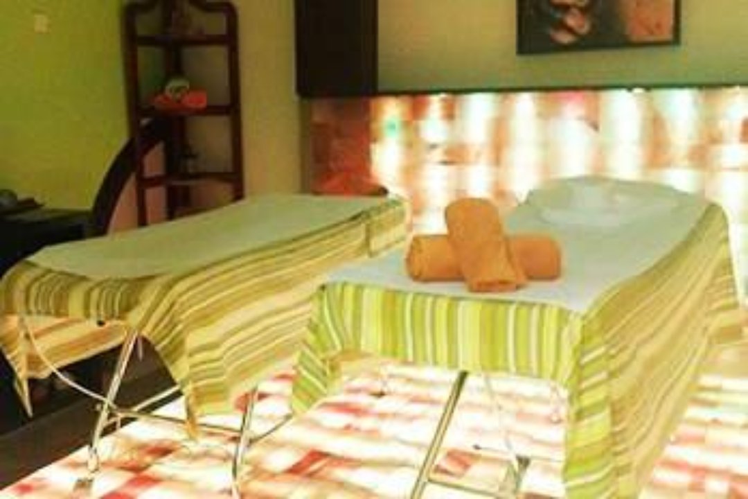 Kenzen, Centre, Provincia de Barcelona