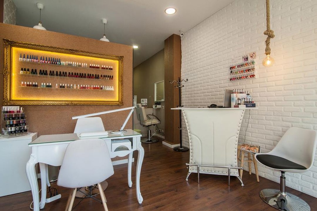 Blossom Estética Y Uñas, Concepción, Madrid