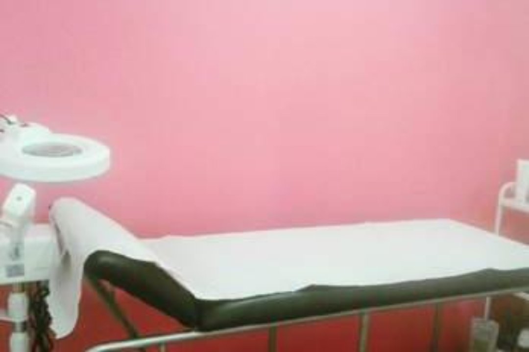 Nailmania Terrasa, Can Boada Casc Antic, Provincia de Barcelona