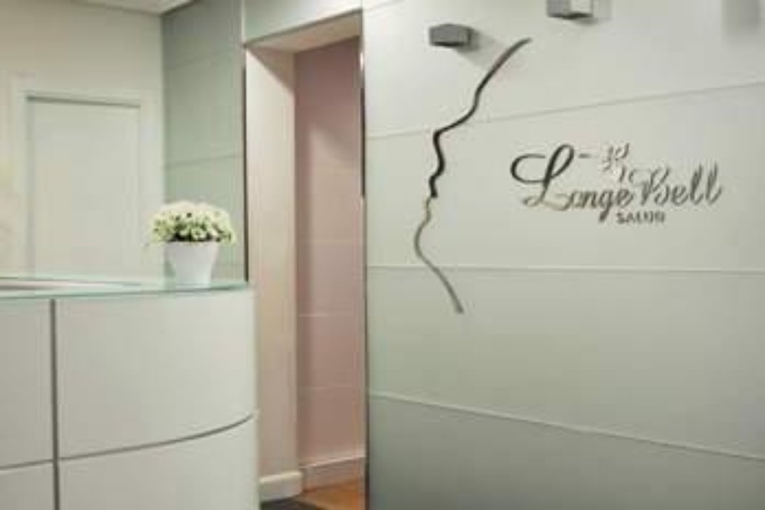 Longe Bell, Hispanoamerica, Madrid