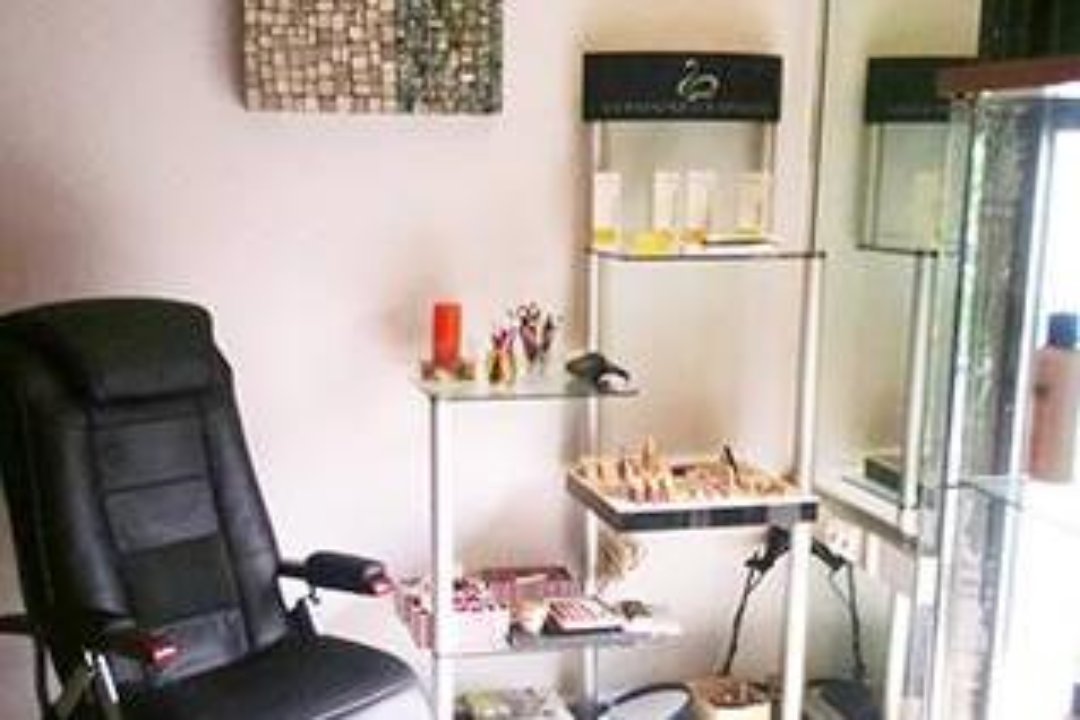 2H Peluqueros y Estética, Toledo