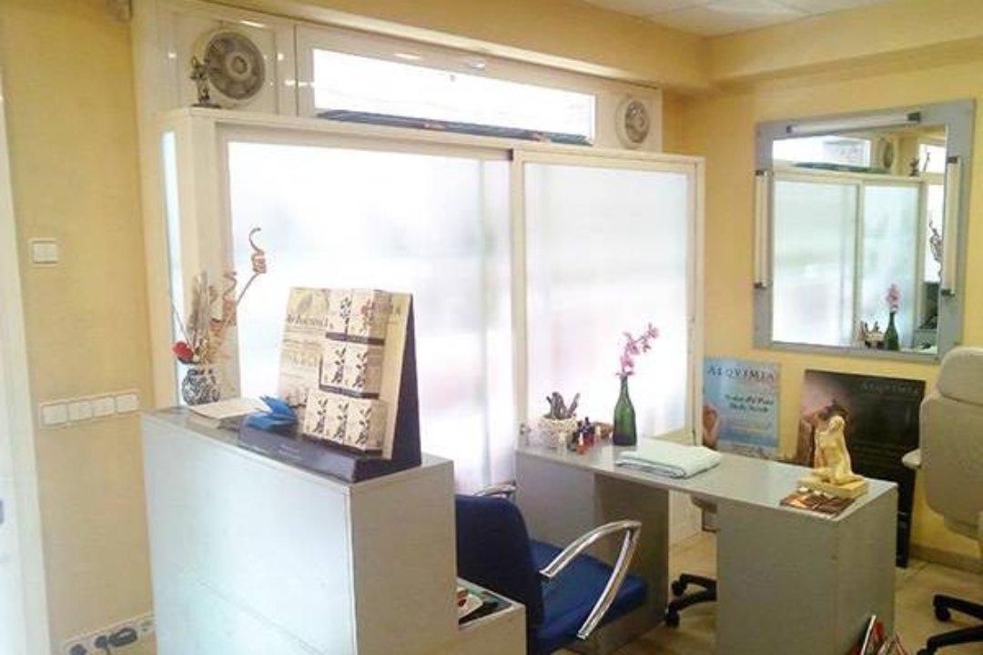 Carmen Perea, Vilapicina i la Torre Llobeta, Barcelona