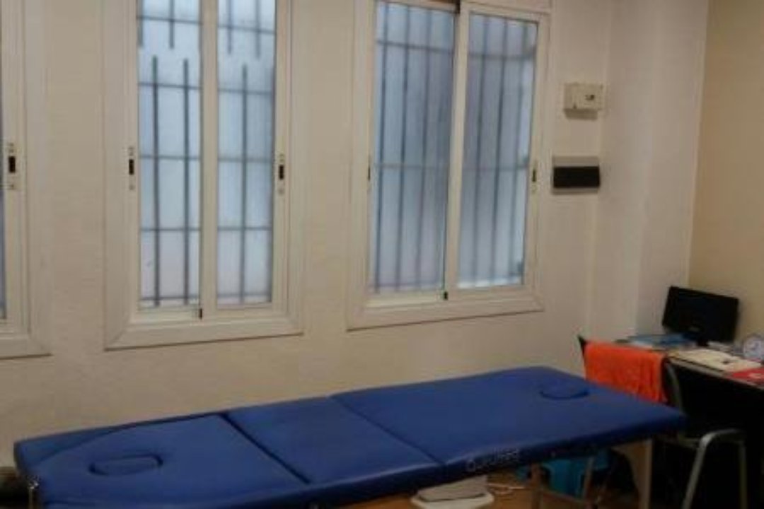 Centro de Masajes y Osteopatía Belén Grandal, Abando, Bilbao