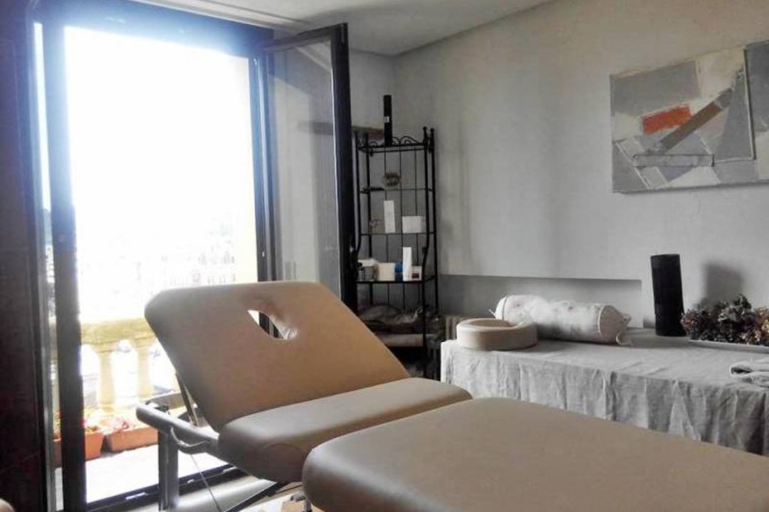 Masajes Es Bienestar, Donostia-San Sebastian, País Vasco