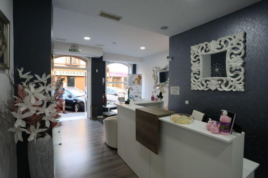 Clínicas Láser Fusión Sevilla, Huerta de Santa Teresa, Sevilla