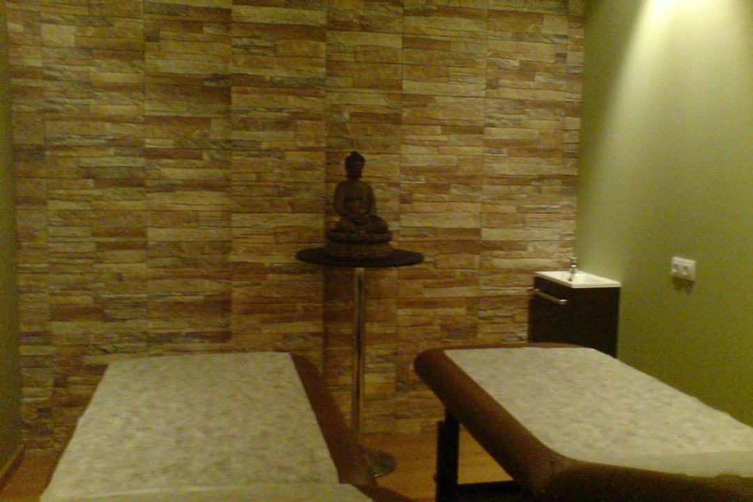 Spa Maru, Andalucía