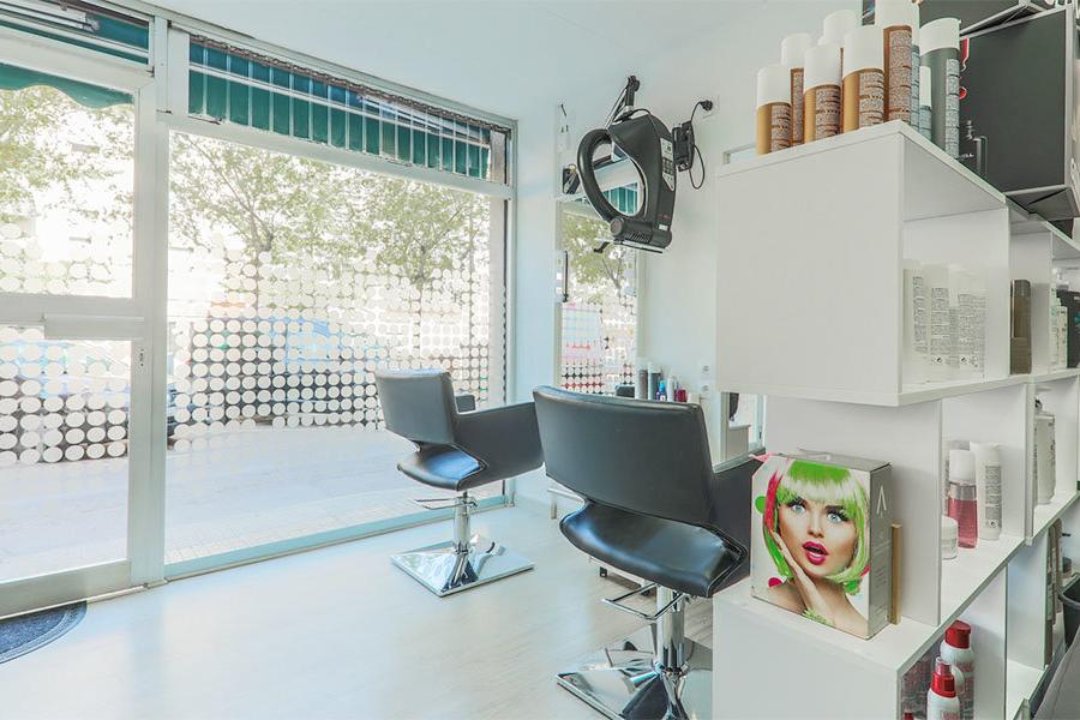 Nova, Saló de Perruqueria, Provincia de Barcelona