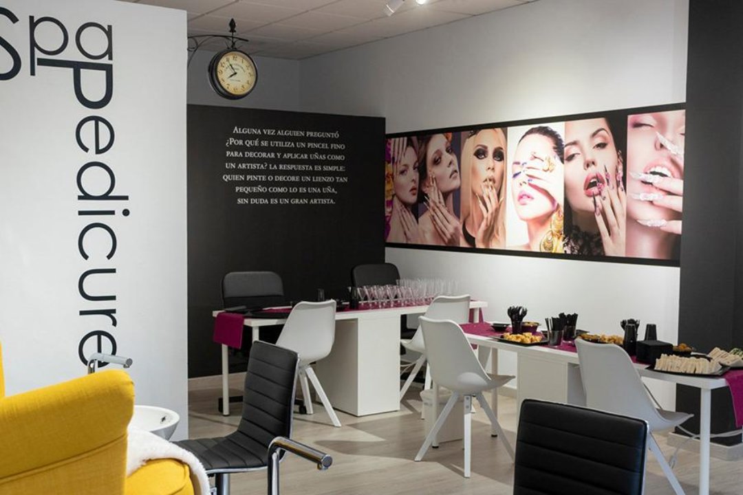 Nails Design by Ani Ortiz 7 Palmas, Siete Palmas, Las Palmas