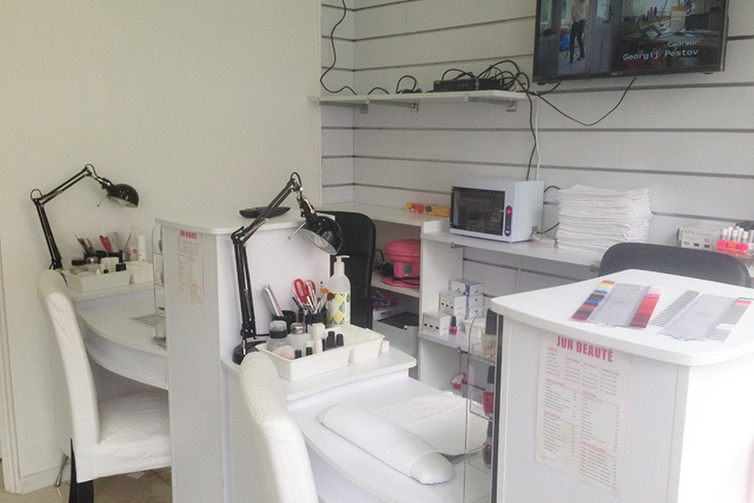 Jun Beauté, Puteaux, Hauts-de-Seine