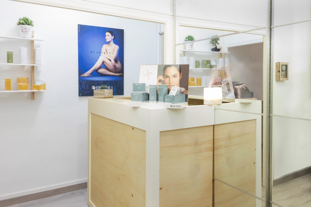 Nude Estetic, La Nova Esquerra de l'Eixample, Barcelona