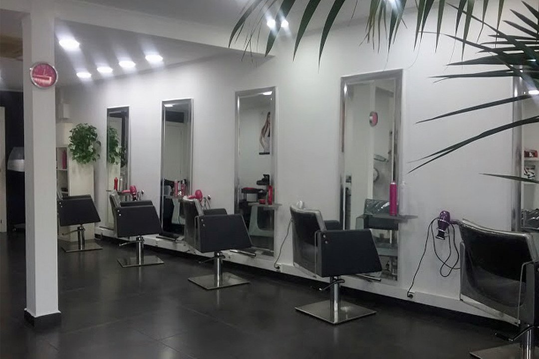 Consmesa Estilista, Can Serra, Provincia de Barcelona