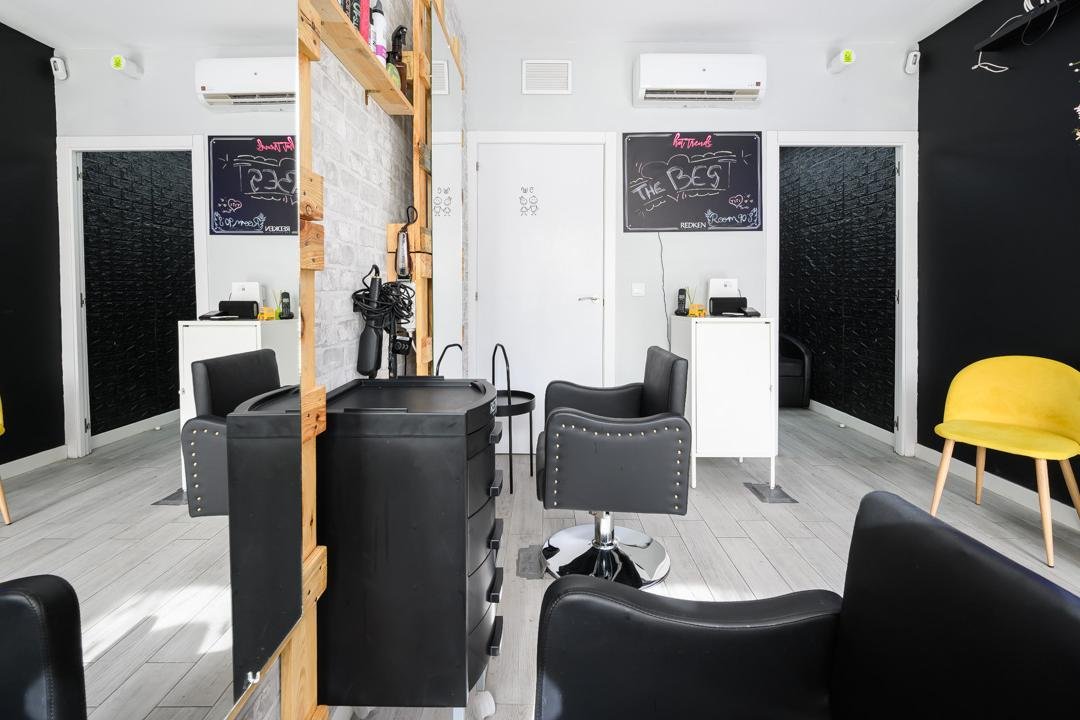 Room 90s, Portazgo, Madrid