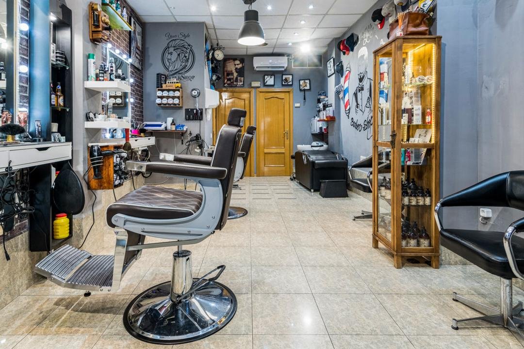 YB New Style Barbershop, Pueblo Nuevo, Madrid