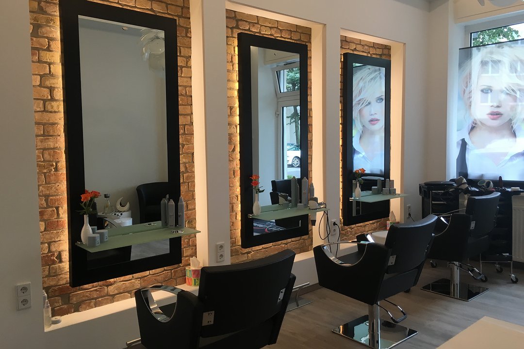 Beauty Hair Gubenerstrasse Friseur In Friedrichshain Berlin Treatwell