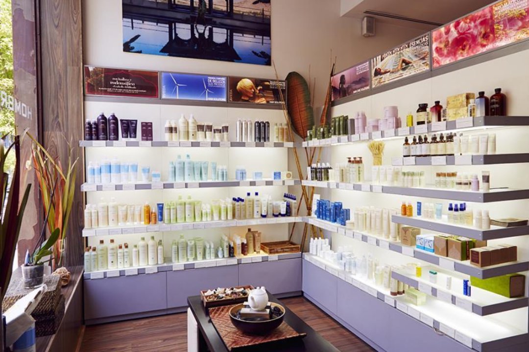 Laras Lifestyle Salon & Spa Aveda, Piovera, Madrid