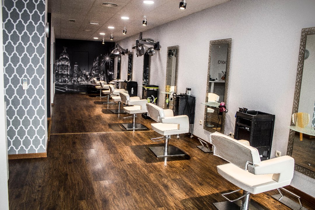 Inés Mera, Acacias, Madrid