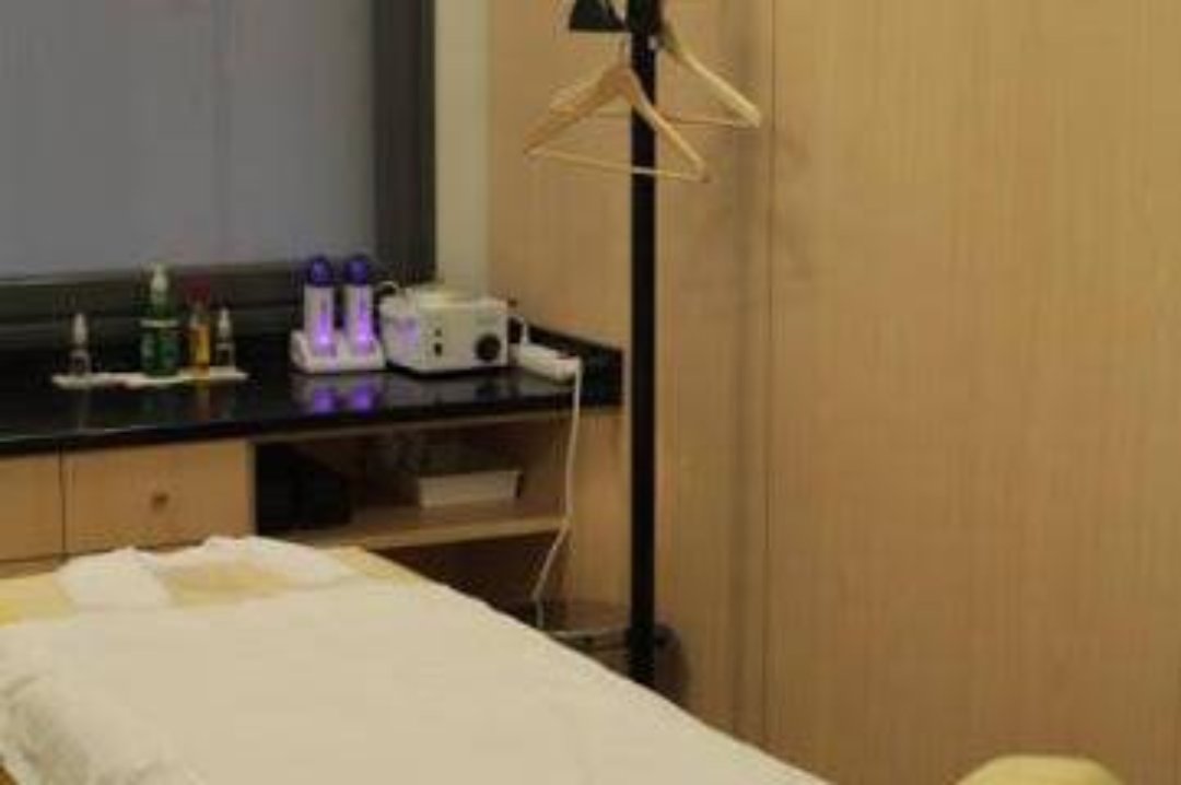 Salon de Tony Hermosilla, Recoletos, Madrid