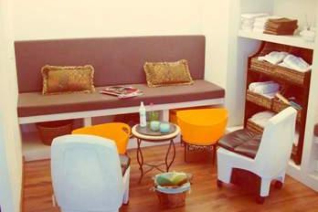 Cosmo Nails, Sant Gervasi-Galvany, Barcelona