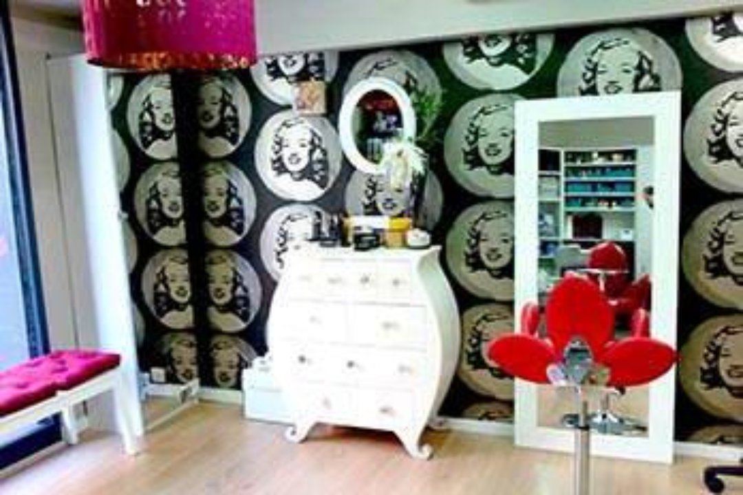 Le PoP , El Camp de l'Arpa del Clot, Barcelona