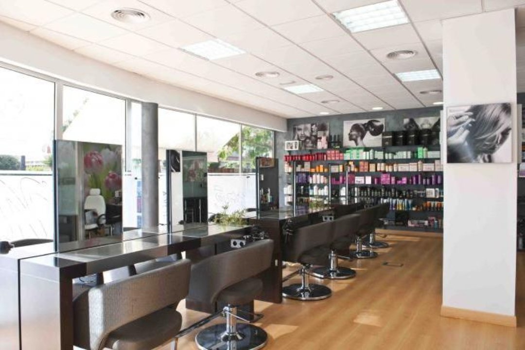 Negré Peluqueros, Menorca