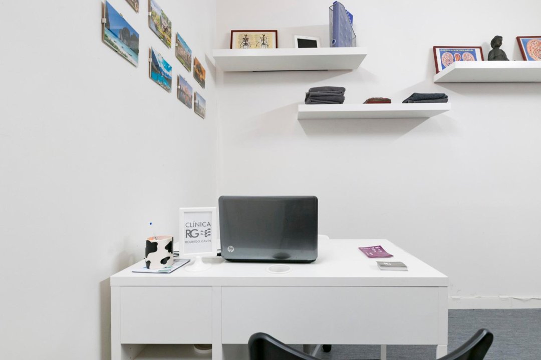 Clínica RG Rodrigo Gavín Canillas, Canillas, Madrid