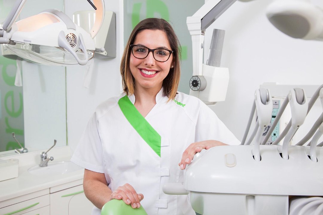 Caredent Alcalá de Henares - Miguel de Unamuno, Distrito IV Ensanche, Comunidad de Madrid