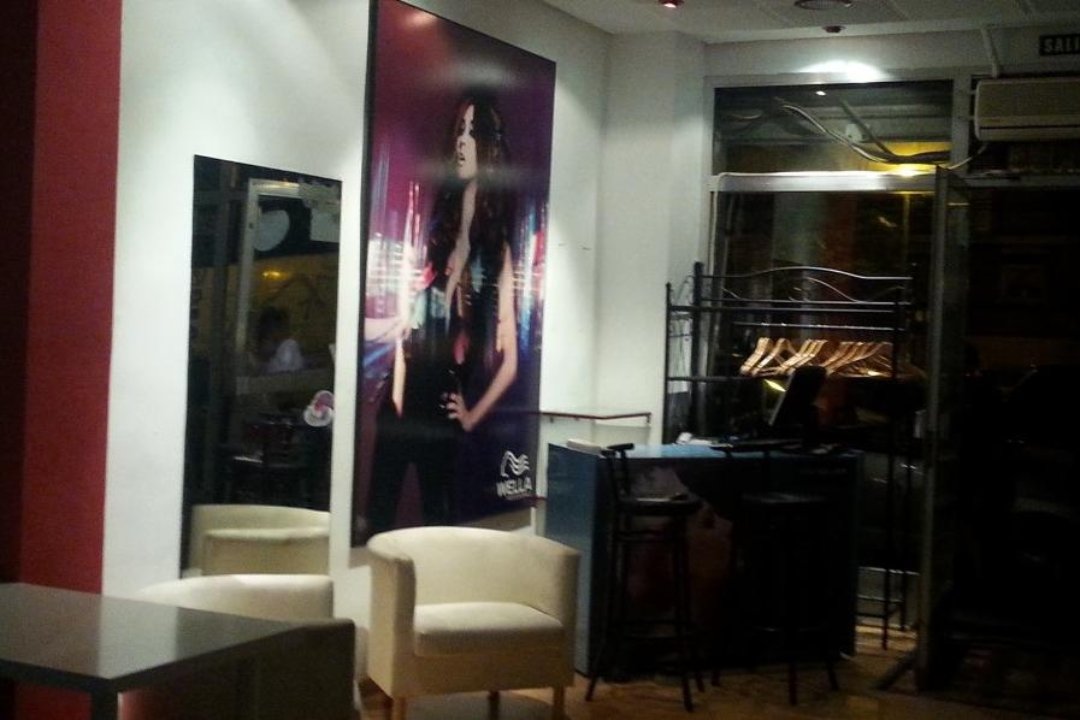 Peluquería y Estética Por los Pelos, Vista Alegre, Madrid
